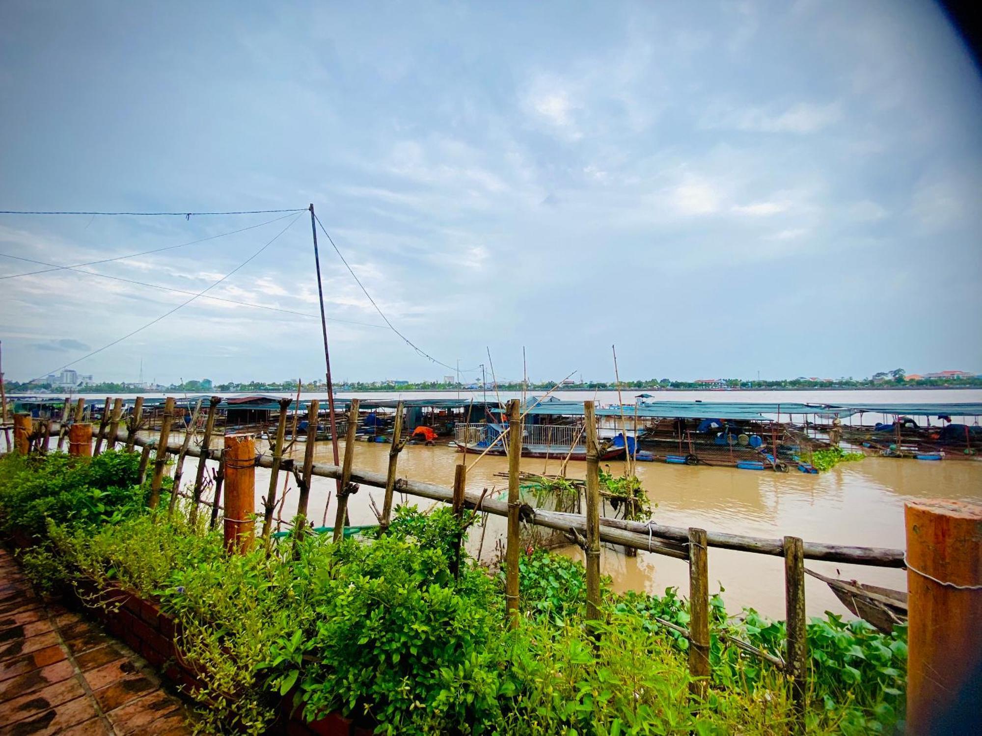Mekong Riverside Homestay Vĩnh Long Extérieur photo